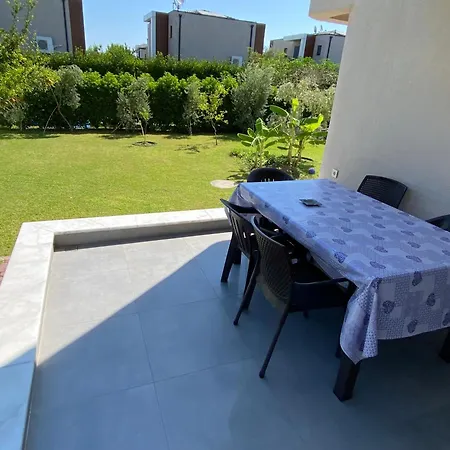 וילה Orange&lemon Camyuva