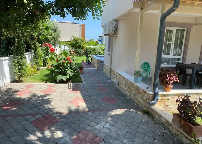 Orange&lemon Camyuva Villa *