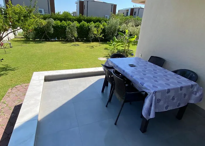 וילה Orange&lemon Camyuva